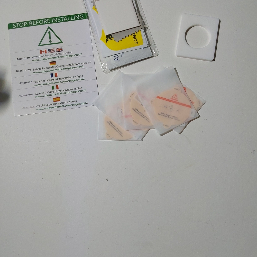 6 pack screen protector for Samsung Galaxy watch active 2 44mm (13) - Picture 3 of 9